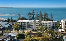 The Norfolks On Moffat Beach